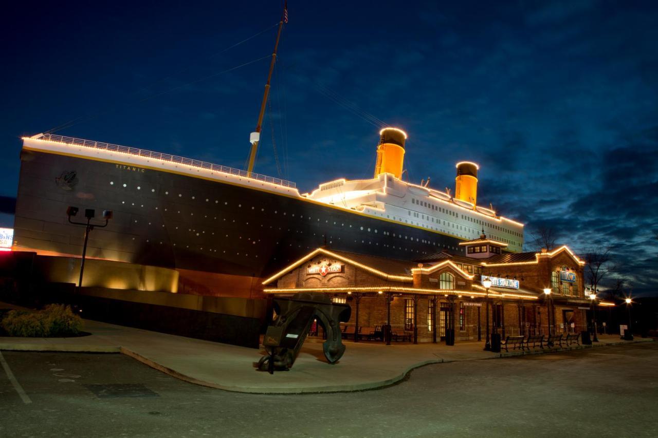 Hidden Creek, Pool Table, Hot Tub, 1089 Free Tickets Each Paid Day, Dollywood And More Гетлинбург Екстериор снимка