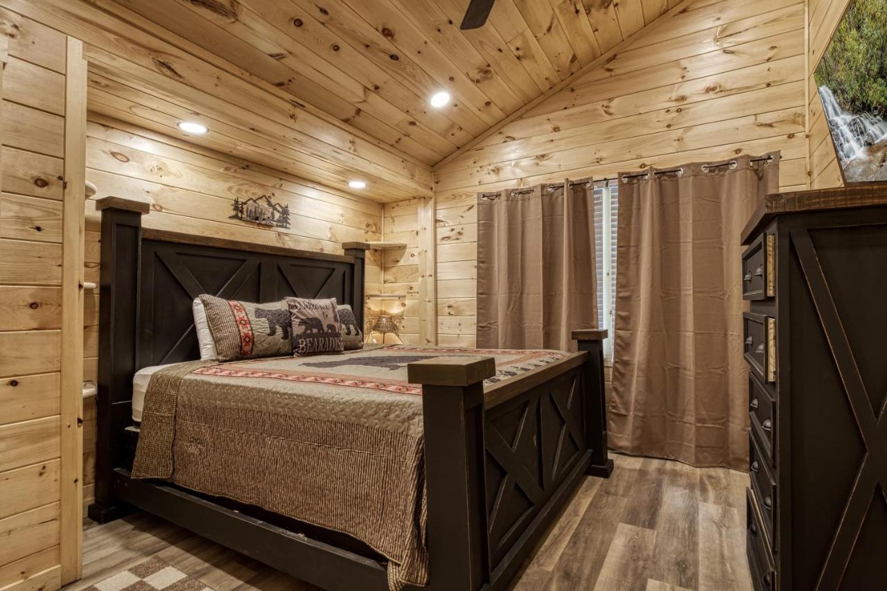 Hidden Creek, Pool Table, Hot Tub, 1089 Free Tickets Each Paid Day, Dollywood And More Гетлинбург Екстериор снимка